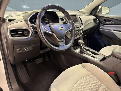 Used 2022 Chevrolet Equinox LT FWD image 4