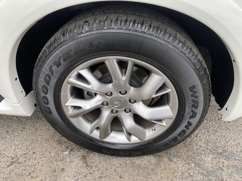 Used 2011 INFINITI QX56 2WD w/ Theater Pkg image 22