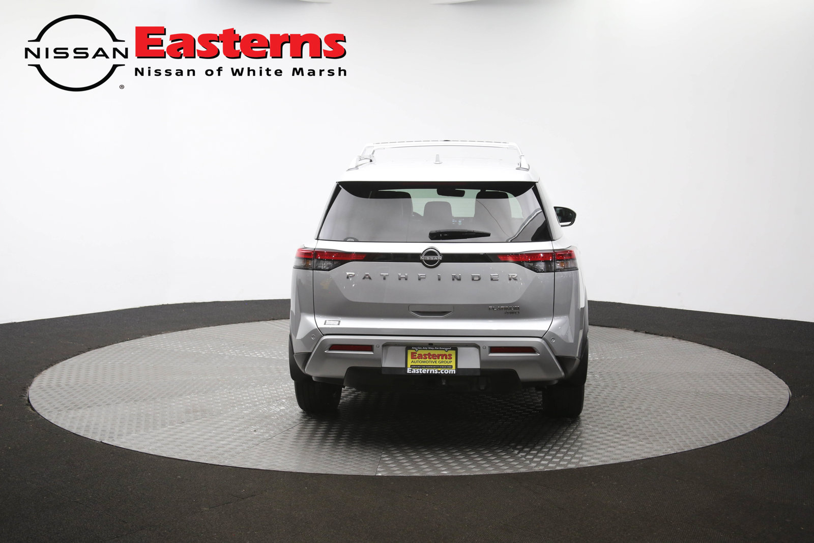 Used 2023 Nissan Pathfinder Platinum AWD/4WD image 35