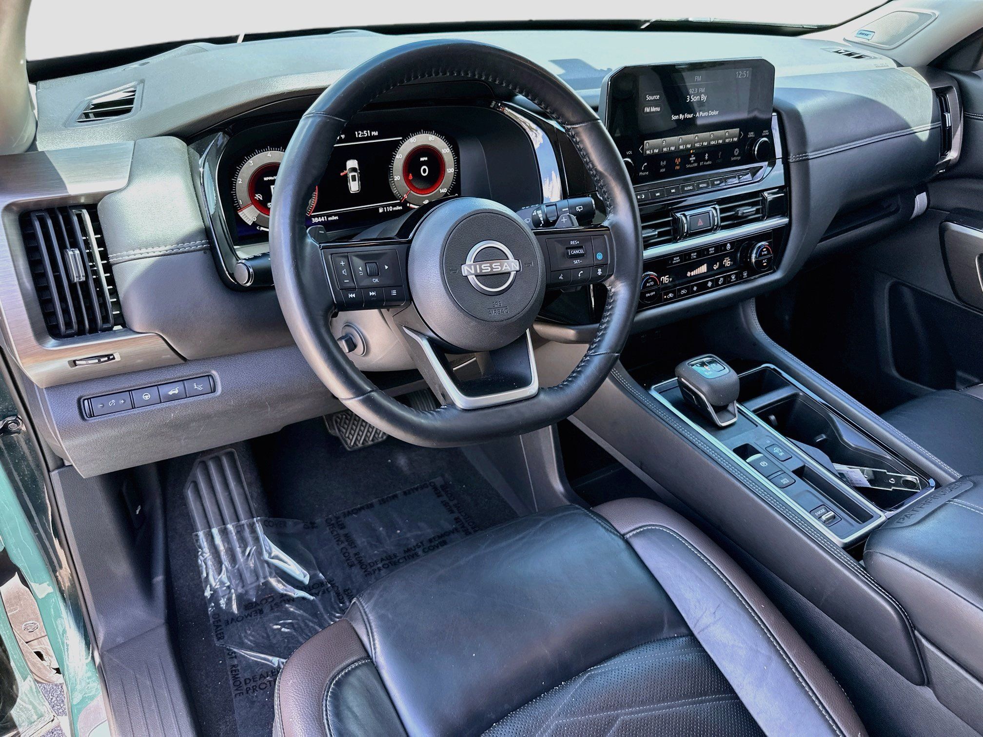 Used 2022 Nissan Pathfinder Platinum w/ Cargo Package FWD image 9