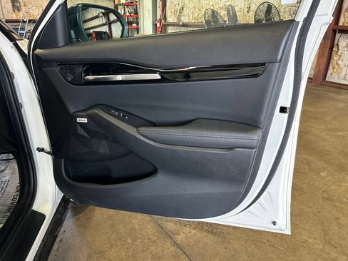 Used 2024 Kia Seltos SX AWD/4WD image 32