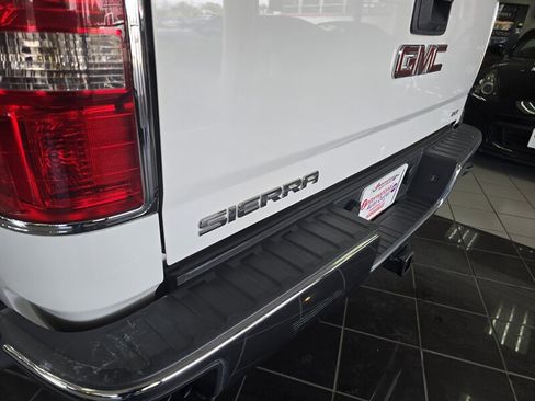 Used 2014 GMC Sierra 1500 SLT w/ Suspension Package, Off-Road AWD/4WD image 30