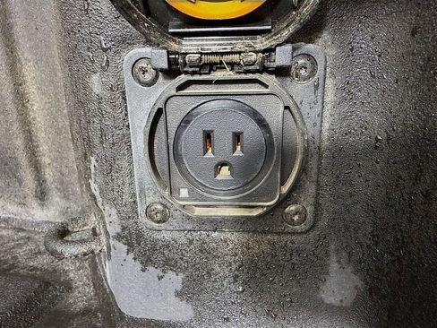 Used 2024 Chevrolet Silverado 3500 LTZ image 35