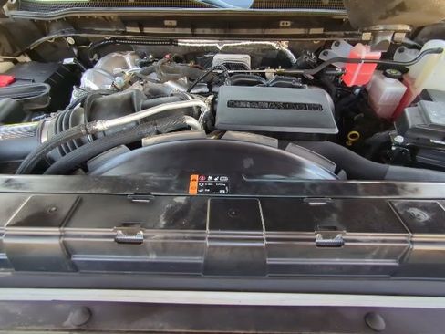 Used 2025 Chevrolet Silverado 2500 LT w/ Convenience Package image 29