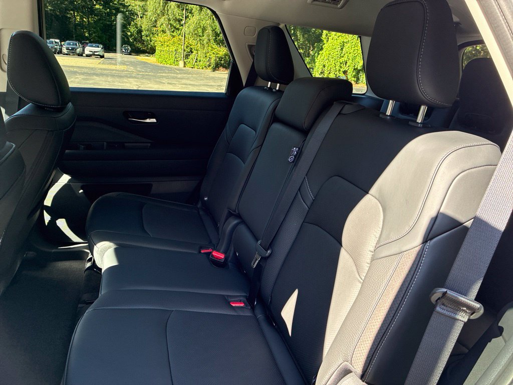 New 2026 Nissan Pathfinder SL AWD/4WD image 26