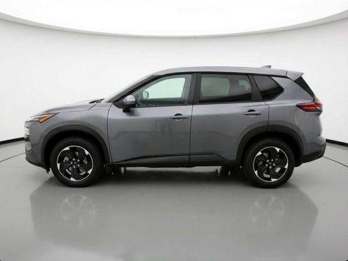 Used 2025 Nissan Rogue SV image 5