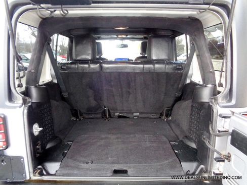 Used 2015 Jeep Wrangler Unlimited Sport w/ Quick Order Package 24S image 13