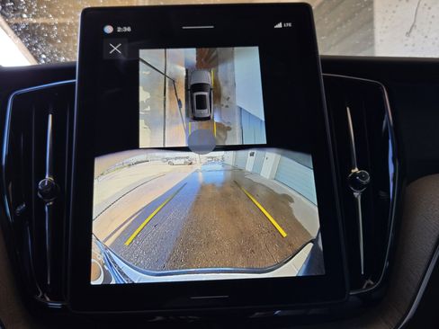 New 2026 Volvo XC60 T8 Plus w/ Protection Package Premier image 20