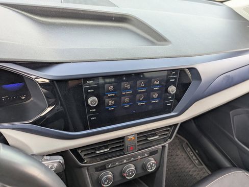 Used 2022 Volkswagen Taos SE image 26