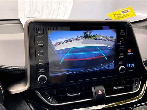 Used 2019 Toyota C-HR XLE FWD image 23