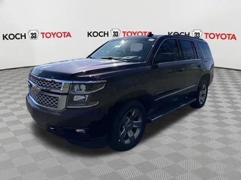 Used 2017 Chevrolet Tahoe LT w/ LT Signature Package image 3