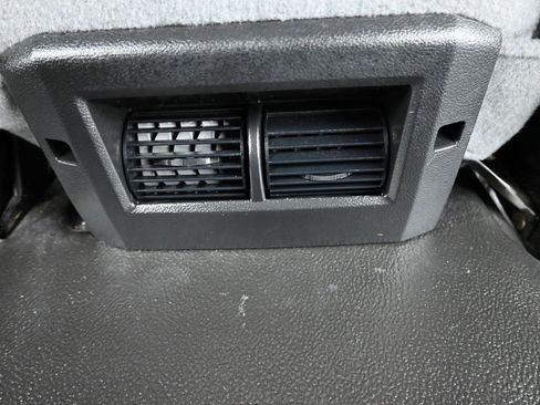 Used 2020 RAM 1500 Tradesman w/ Chrome Appearance Group image 13