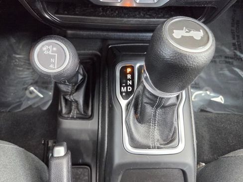 Used 2024 Jeep Wrangler Sport AWD/4WD image 26