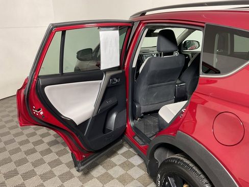 Used 2018 Toyota RAV4 Adventure image 30