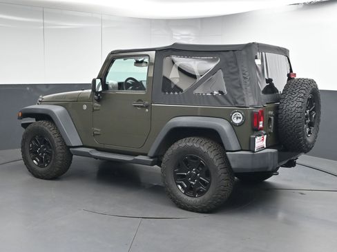 Used 2015 Jeep Wrangler Sport image 6