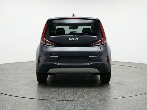 Used 2025 Kia Soul LX w/ LX Technology Package image 7