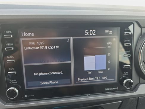 Used 2023 Toyota Tacoma TRD Sport w/ Technology Package AWD/4WD image 21