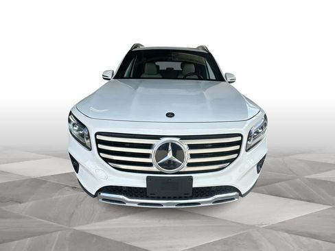 Used 2025 Mercedes-Benz GLB 250 image 3