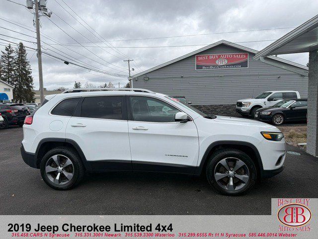 Used 2019 Jeep Cherokee Limited AWD/4WD image 2