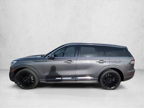 Used 2021 Lincoln Aviator Reserve w/ Equipment Group 210A image 8