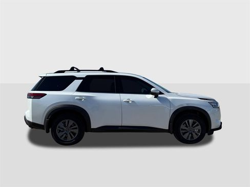 New 2025 Nissan Pathfinder SV image 6