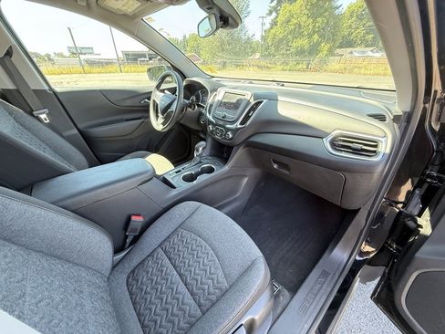 Used 2022 Chevrolet Equinox LT image 50