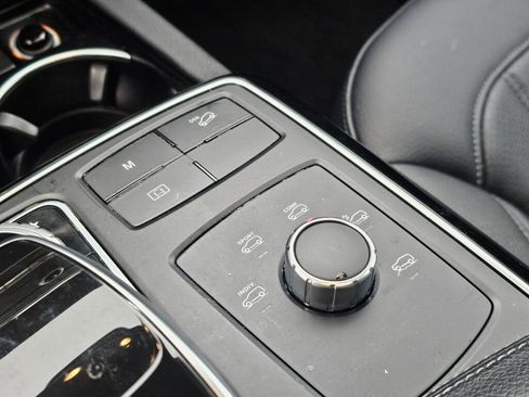 Used 2017 Mercedes-Benz GLE 350 4MATIC image 36