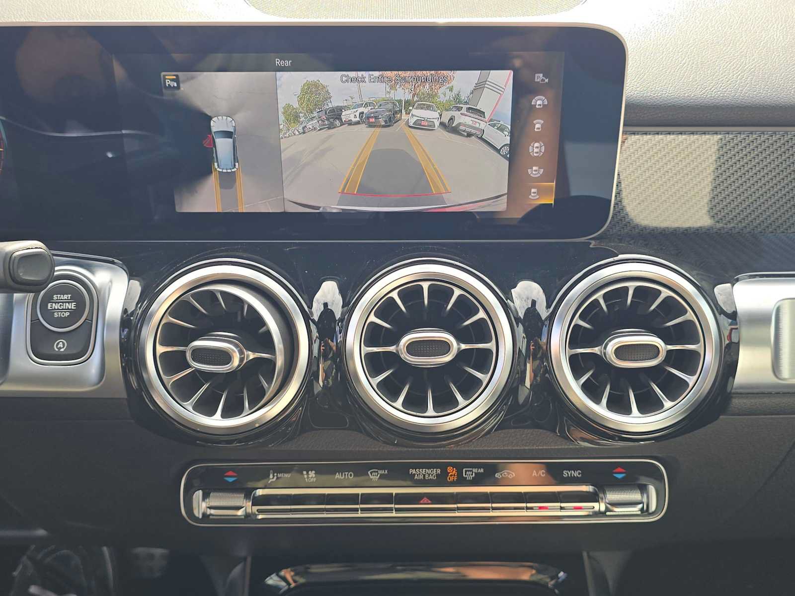 Used 2021 Mercedes-Benz GLB 250 image 26