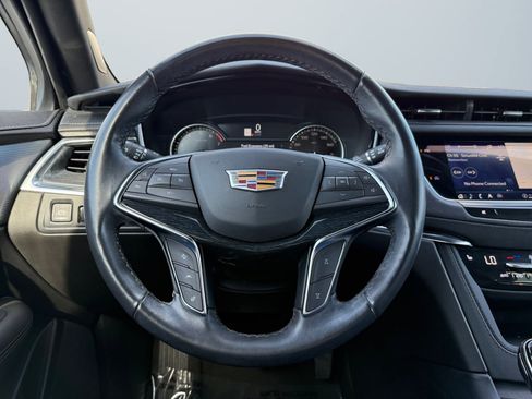 Used 2024 Cadillac XT5 Premium Luxury image 10