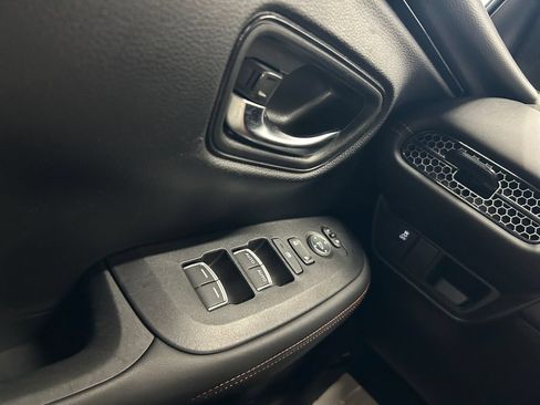 Used 2024 Honda HR-V Sport image 18