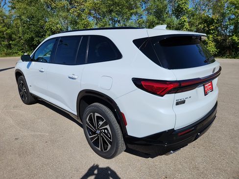 New 2026 Buick Enclave Sport Touring w/ Power Package image 7