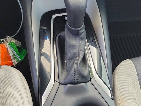 Used 2023 Toyota Corolla LE image 30