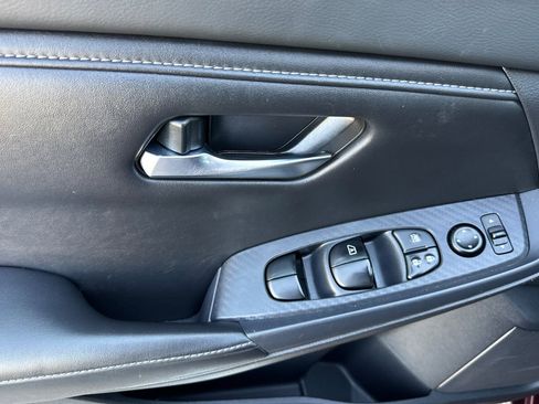 Used 2022 Nissan Sentra SV w/ All-Weather Package image 10