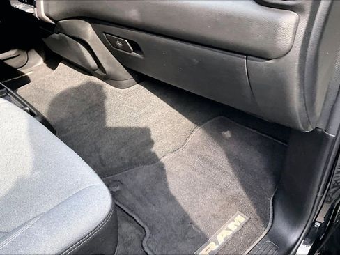 Used 2022 RAM 1500 Big Horn AWD/4WD image 33