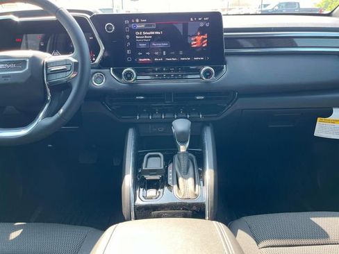 New 2025 GMC Canyon Elevation image 16