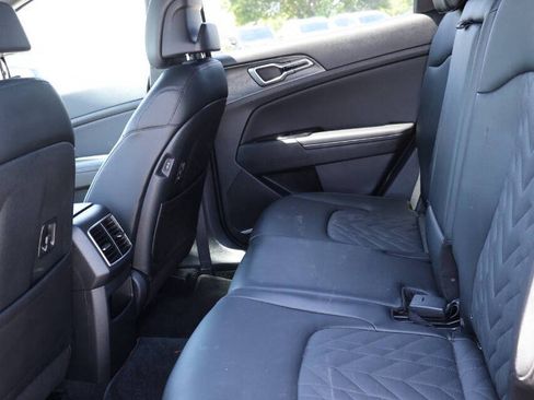 Used 2024 Kia Sportage X-Line w/ X-Line Premium Package AWD/4WD image 17