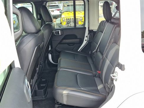 Used 2024 Jeep Wrangler Unlimited Sahara w/ Technology Group image 8