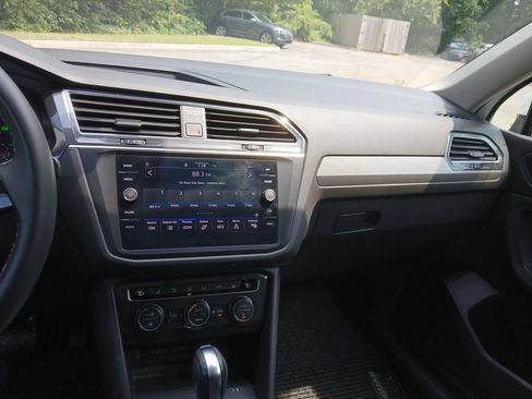 Used 2021 Volkswagen Tiguan S FWD image 26