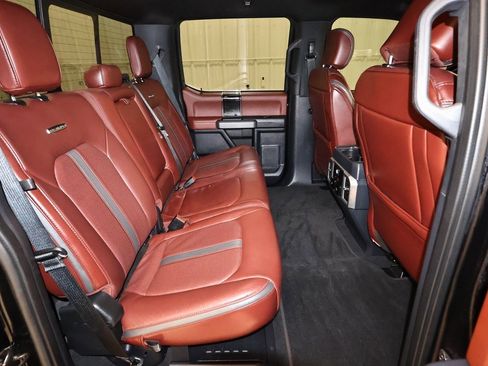 Certified 2022 Ford F450 Platinum w/ FX4 Off-Road Package image 20