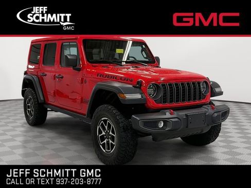 Used 2025 Jeep Wrangler Unlimited Rubicon w/ Convenience Group AWD/4WD image 1