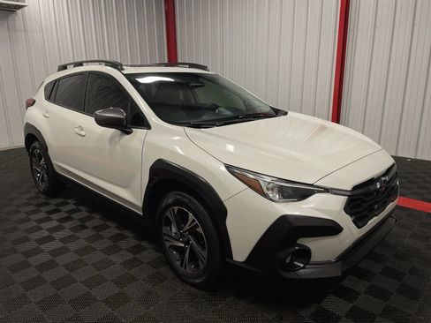 Used 2024 Subaru Crosstrek 2.0i Premium image 5