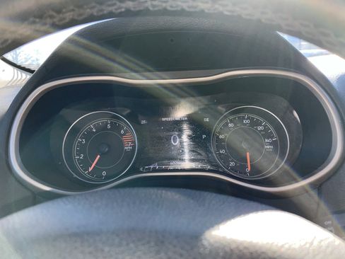 Used 2016 Jeep Cherokee Limited image 47