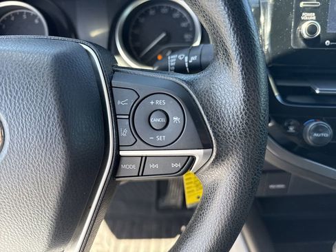 Used 2022 Toyota Camry LE image 15