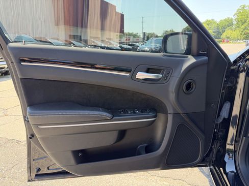 Used 2023 Chrysler 300 C RWD image 13