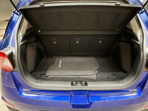 Used 2021 Hyundai Venue SE FWD image 28