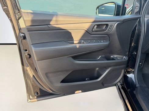 Used 2025 Honda Odyssey Sport-L image 23