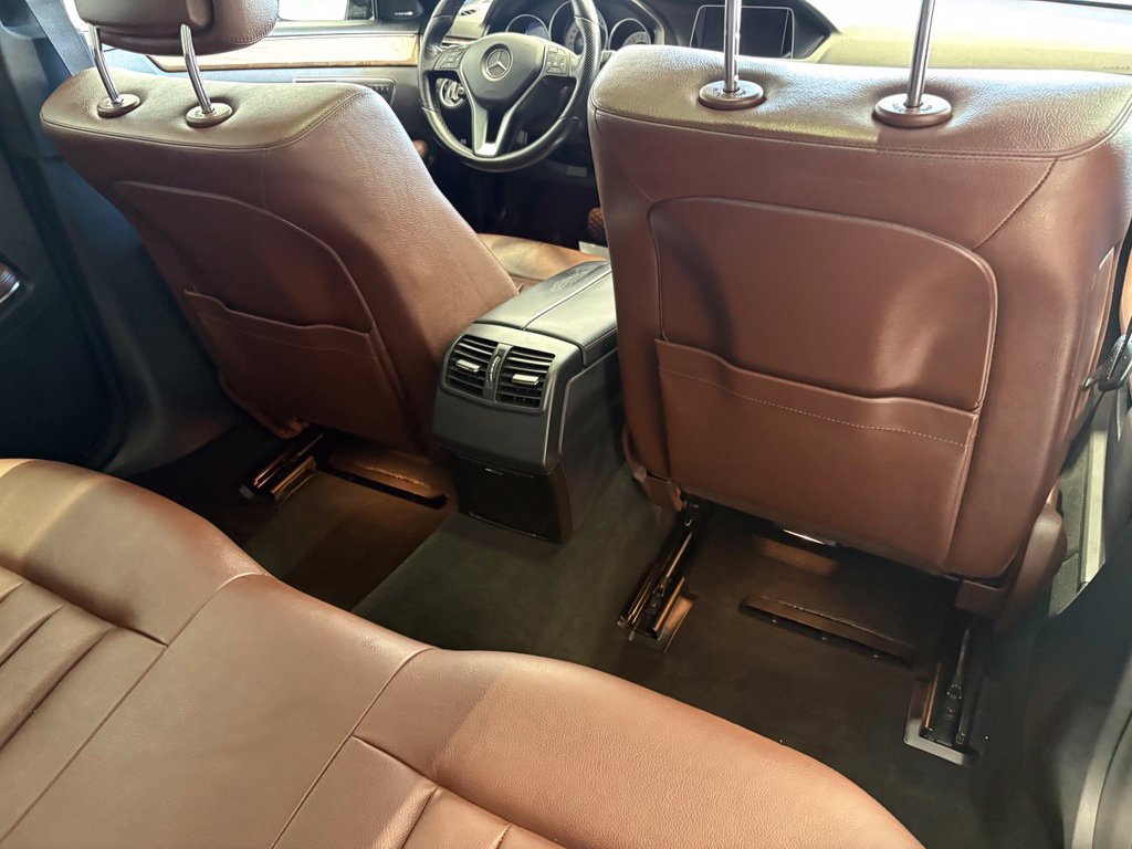 Used 2014 Mercedes-Benz E 350 4MATIC Sedan image 23