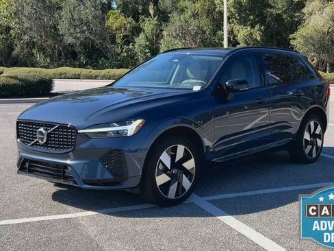 Used 2025 Volvo XC60 T8 Plus w/ Protection Package Premier image 4