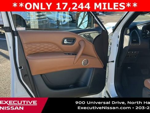 Used 2024 INFINITI QX80 Sensory w/ Cargo Package image 8