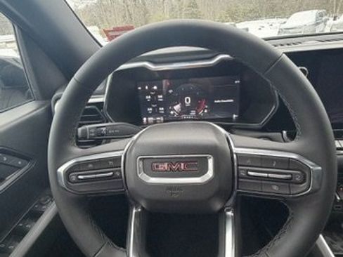 New 2026 GMC Canyon Elevation w/ Convenience Package image 32